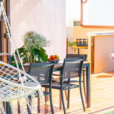 With Private Pool And Workspace Villa Candelaria