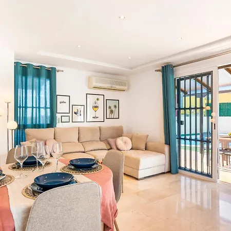 With Private Pool And Workspace Candelaria